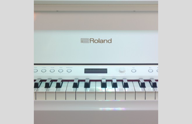 As New Used Roland LX708 Polished White Digital Piano Complete Package (SN:Z6J0181) - Image 12